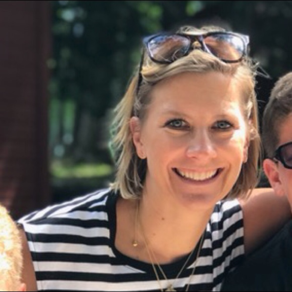 Meet your Posher, Carrie